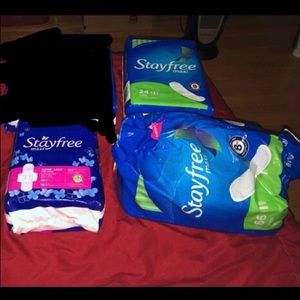 Stay Free Maxi Pad Bundle! 🌸